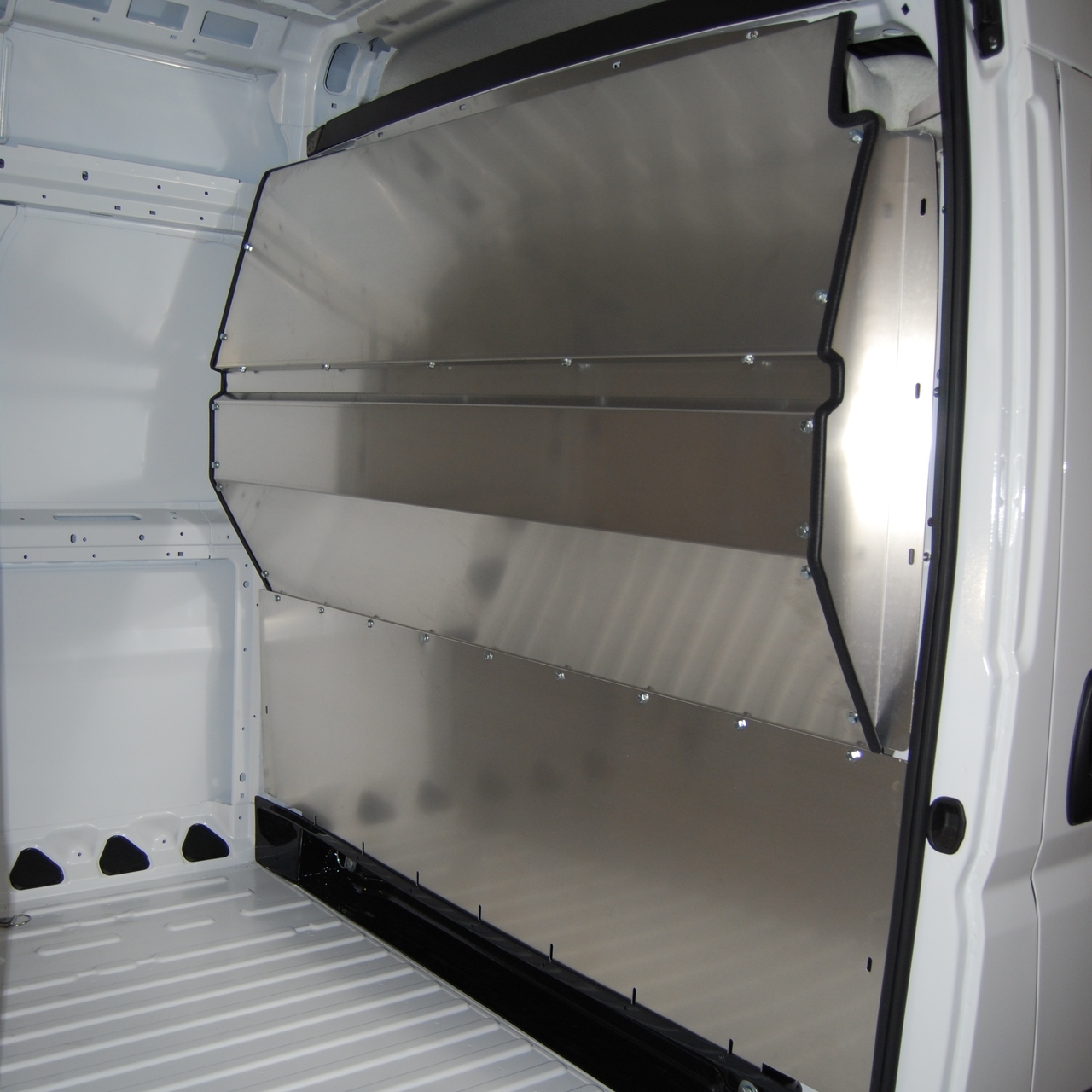 Ranger Design 3010RP ProMaster Contoured Solid Partition ALUMINUM