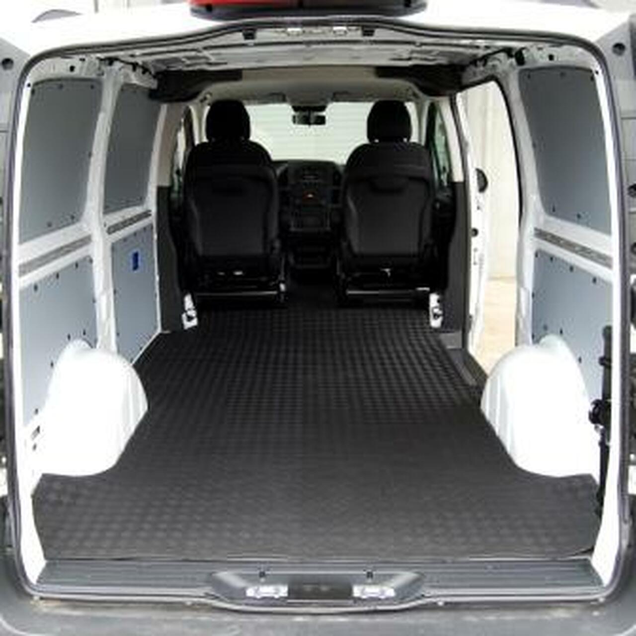 Legend Fleet Rubber Floor Mat - Mercedes Metris ...